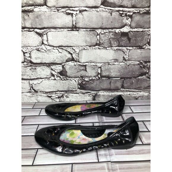 Born Black Patent Leather Perforated Ballet Flats Shoes Women’s Sz 6M US/36.5EU - Picture 1 of 16